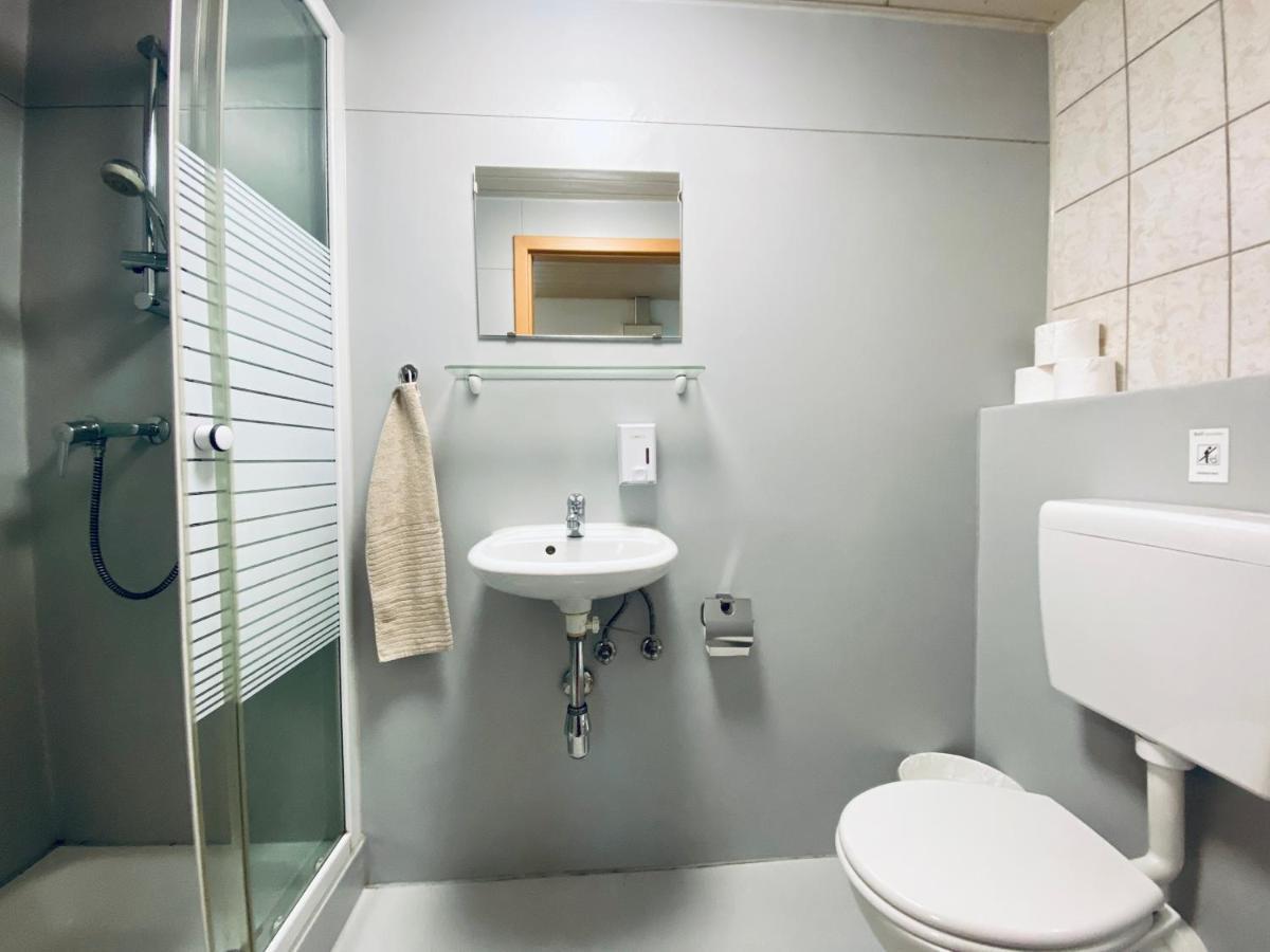 Monteurzimmer - Worker'S Accommodation - Zimmerzuvermieten In Biberist ภายนอก รูปภาพ